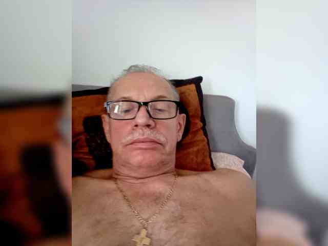 Dinamikdon554a Live Webcam on BongaCams