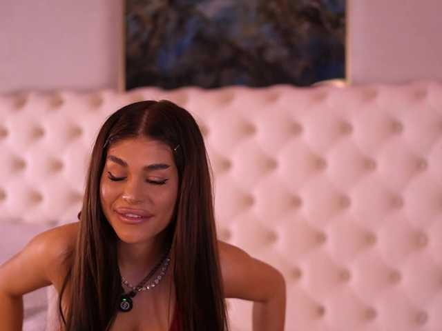 BellaNoirre live cam on BongaCams