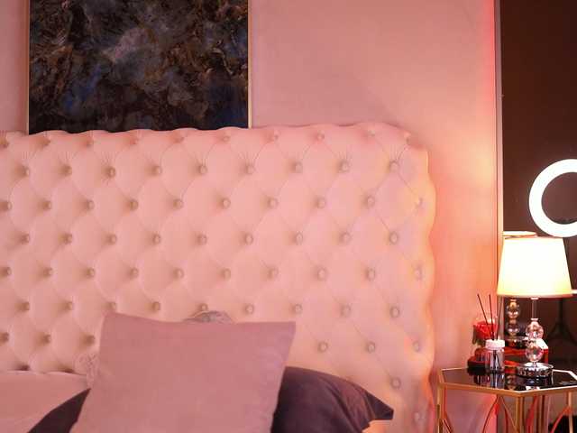 BellaNoirre live cam