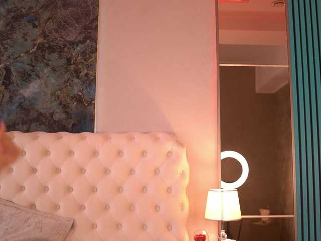 BellaNoirre live cam on