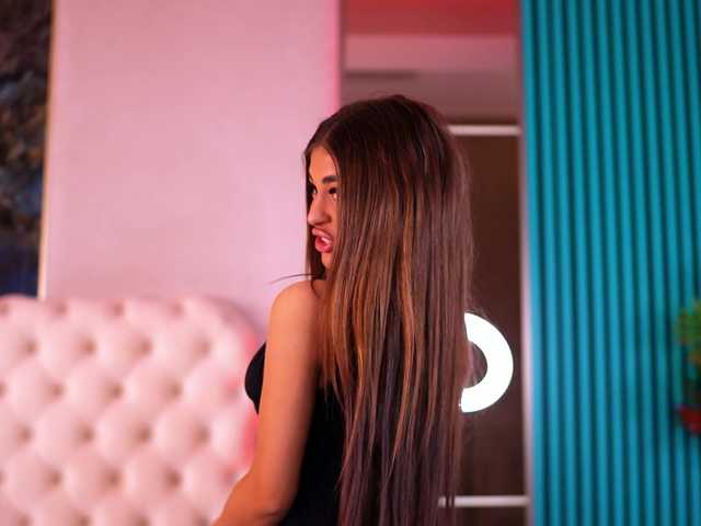 BellaNoirre live cam on BongaCams