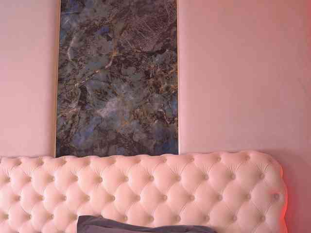 BellaNoirre webcam