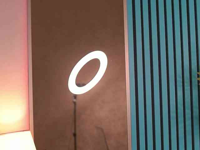 BellaNoirre webcam