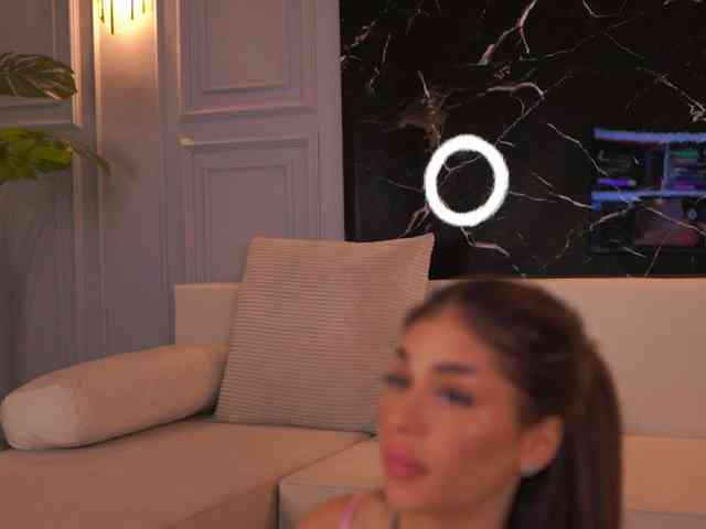 BellaNoirre webcam