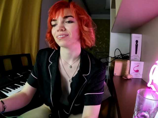 olivka-flower's BongaCams show and profile