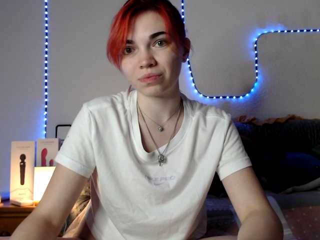 olivka-flower live cam on BongaCams