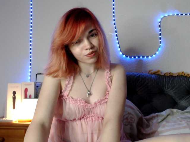 olivka-flower live cam on BongaCams