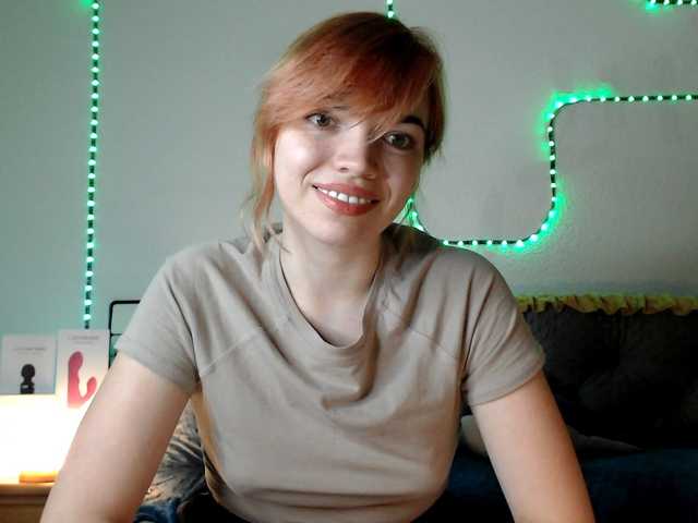 olivka-flower live cam on BongaCams