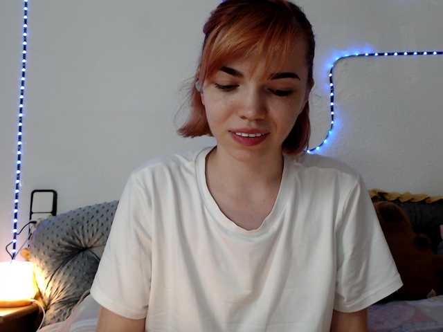 olivka-flower live cam on BongaCams