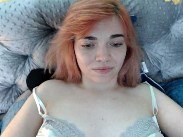 olivka-flower live cam on BongaCams