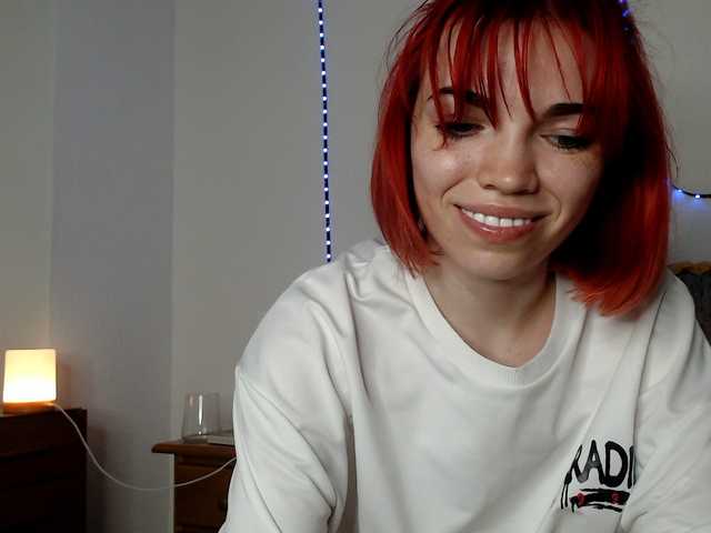 olivka-flower live cam on BongaCams