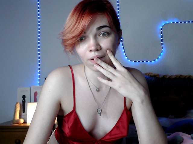 olivka-flower live cam on BongaCams