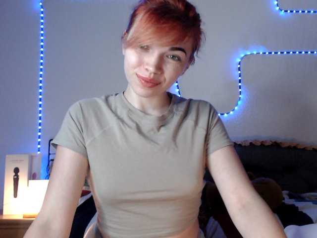 olivka-flower live cam on BongaCams