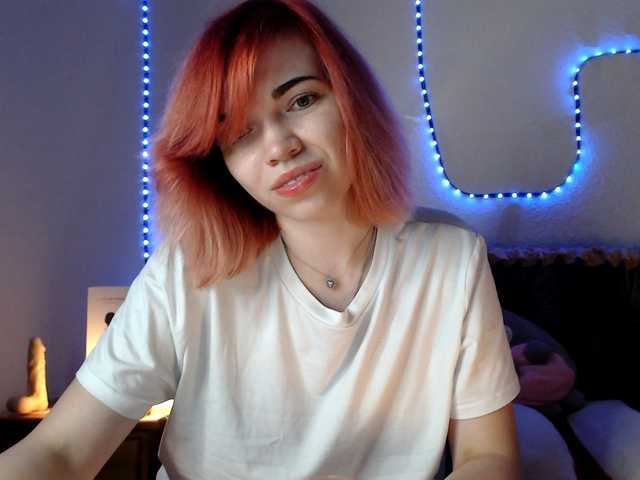 olivka-flower live cam on BongaCams