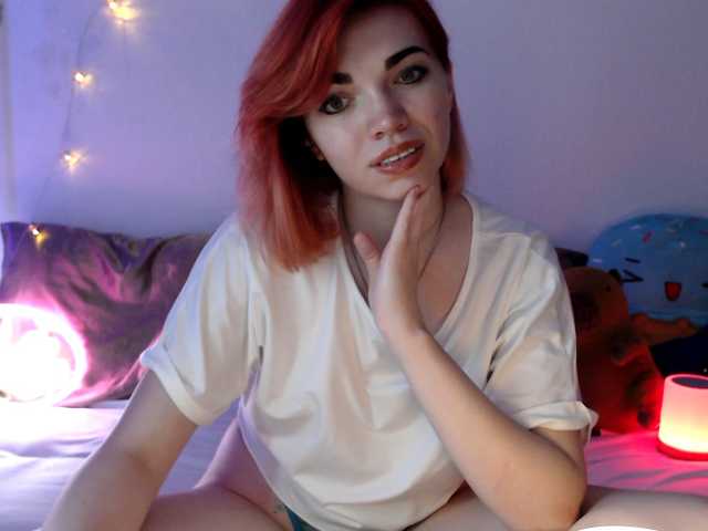 olivka-flower live cam on BongaCams