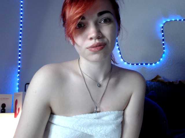 olivka-flower live cam on BongaCams
