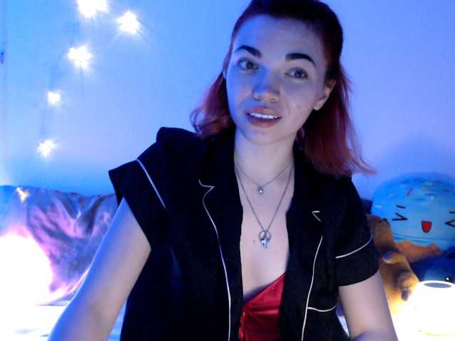 olivka-flower live cam on BongaCams