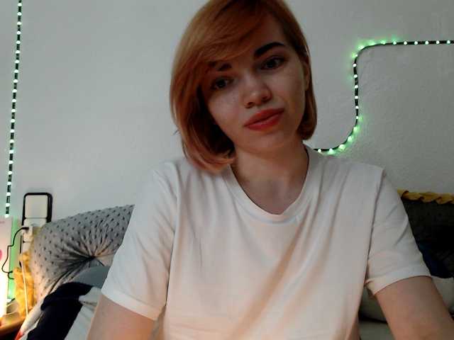 olivka-flower live cam on BongaCams