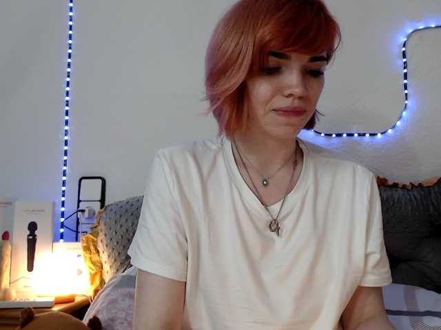 olivka-flower live cam on BongaCams