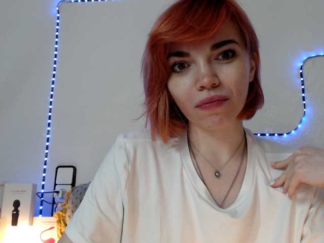 olivka-flower live cam on BongaCams