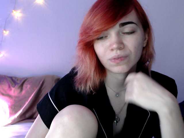 olivka-flower live cam on BongaCams