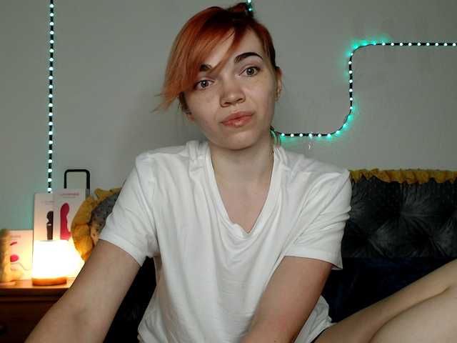 olivka-flower live cam on BongaCams