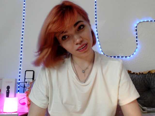 olivka-flower live cam on BongaCams