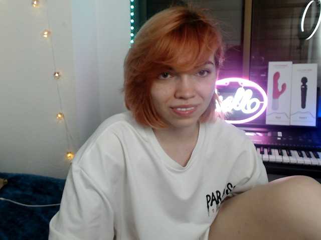 olivka-flower live cam on BongaCams