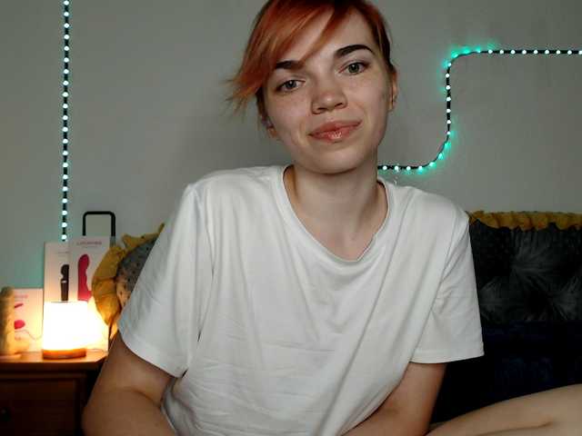 olivka-flower live cam on BongaCams