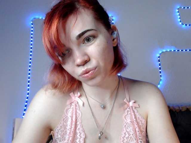 olivka-flower live cam on BongaCams