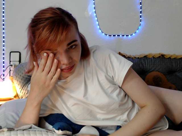 olivka-flower live cam on BongaCams
