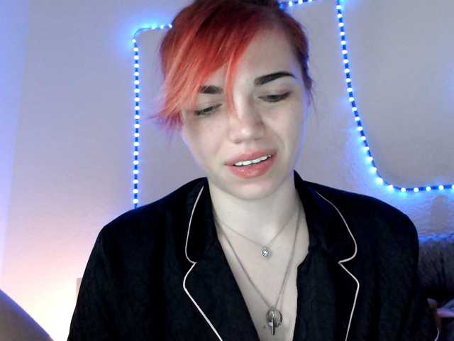 olivka-flower live cam on BongaCams