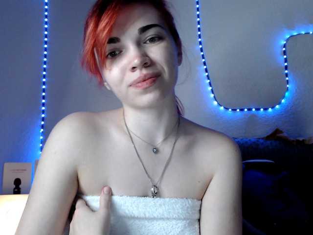 olivka-flower live cam on BongaCams