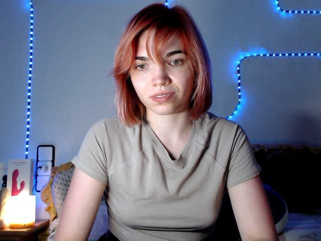 olivka-flower live cam on BongaCams