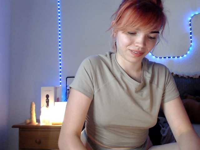 olivka-flower live cam on BongaCams