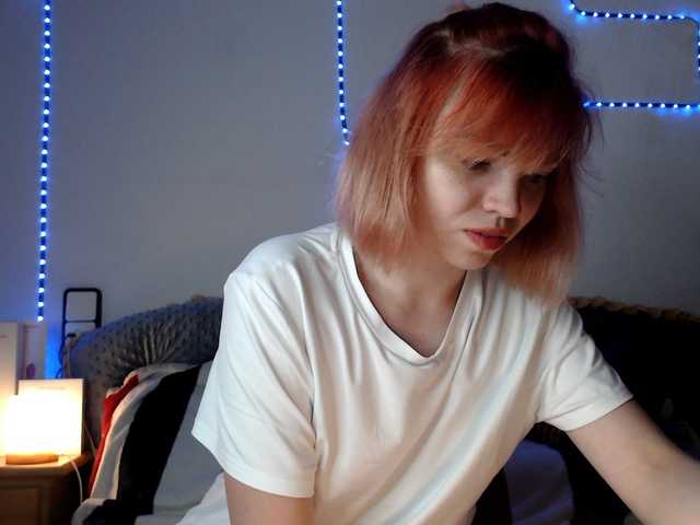 olivka-flower live cam on BongaCams