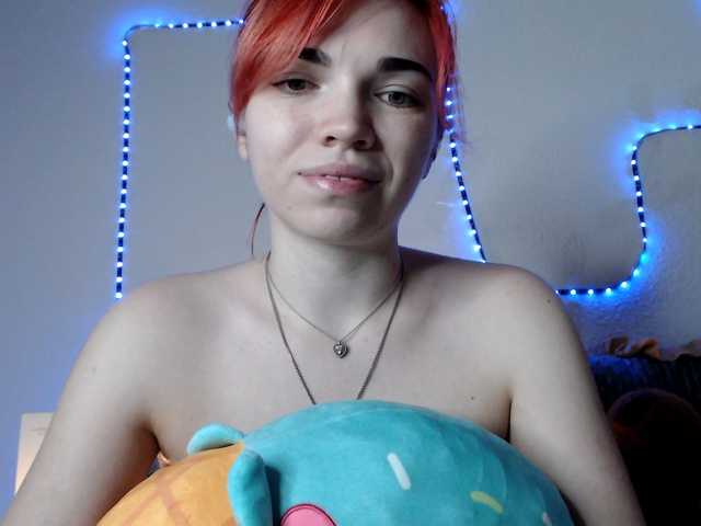 olivka-flower live cam on BongaCams