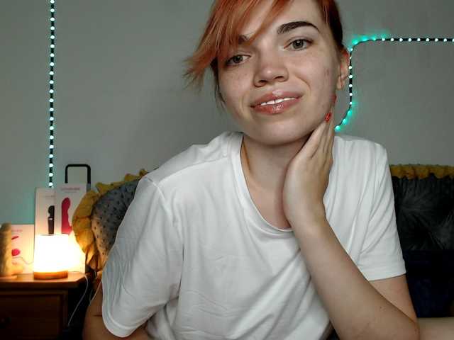 olivka-flower live cam on BongaCams