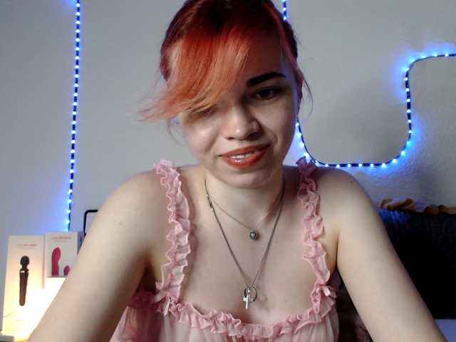 olivka-flower, en vivo ahora en BongaCams