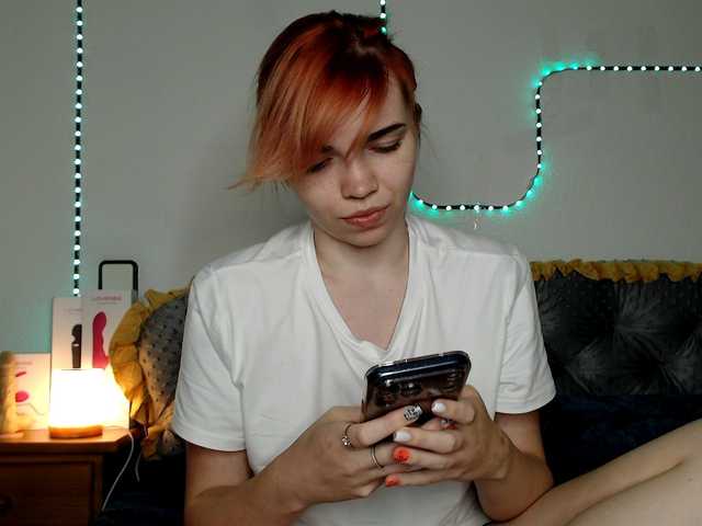 olivka-flower live cam on BongaCams