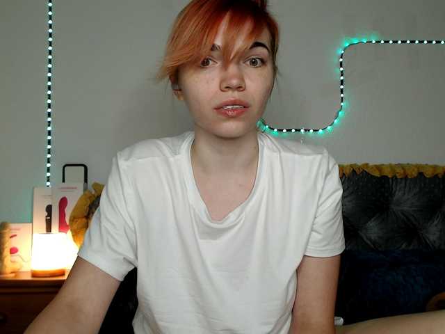 olivka-flower live cam on BongaCams