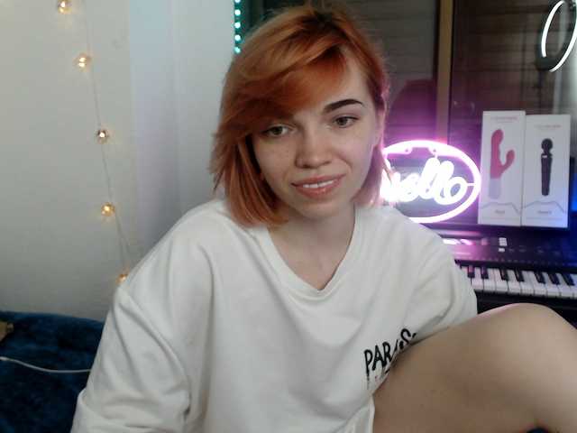 olivka-flower live cam on BongaCams