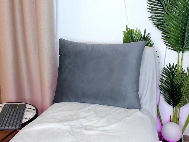 Eire-Spencer's BongaCams show and profile