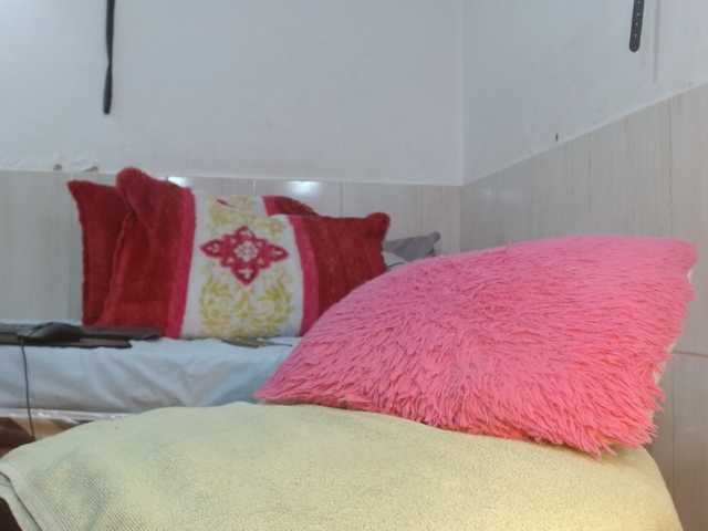 Karolcoott live cam on BongaCams
