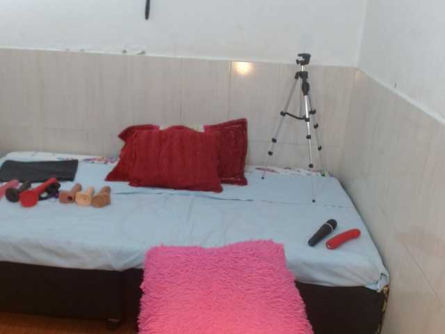 Karolcoott live cam on BongaCams