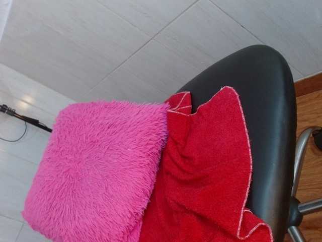 Karolcoott live cam on BongaCams