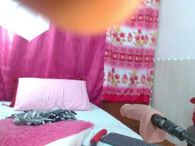 Karolcoott live cam on BongaCams