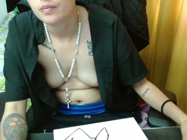magicjadee live cam on BongaCams