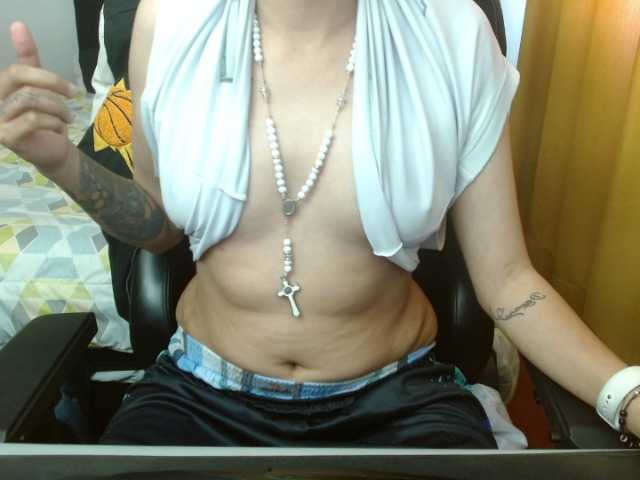magicjadee live cam on BongaCams