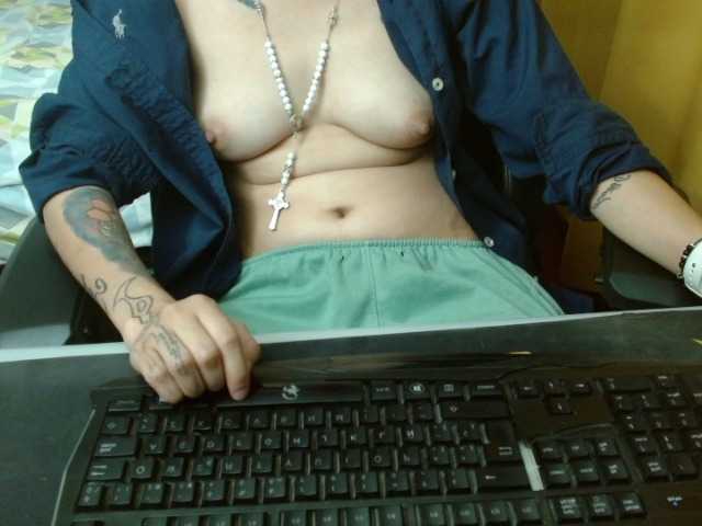 magicjadee live cam on BongaCams
